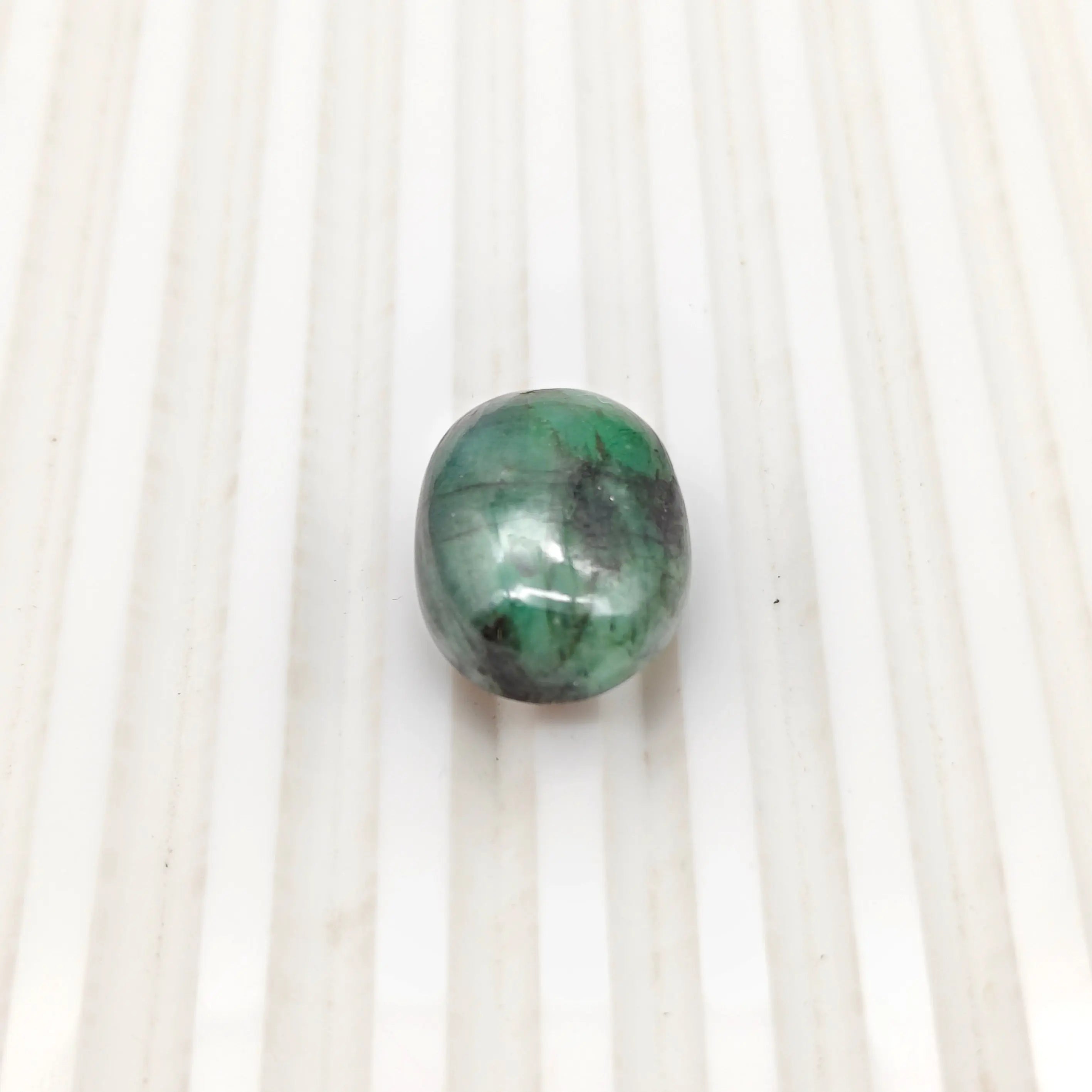 A+ Quality OVAL CABOCHON NATURAL EMERALD, GREEN COLORED, INDIAN GEMSTONE, WEIGHT 23.15 CTS